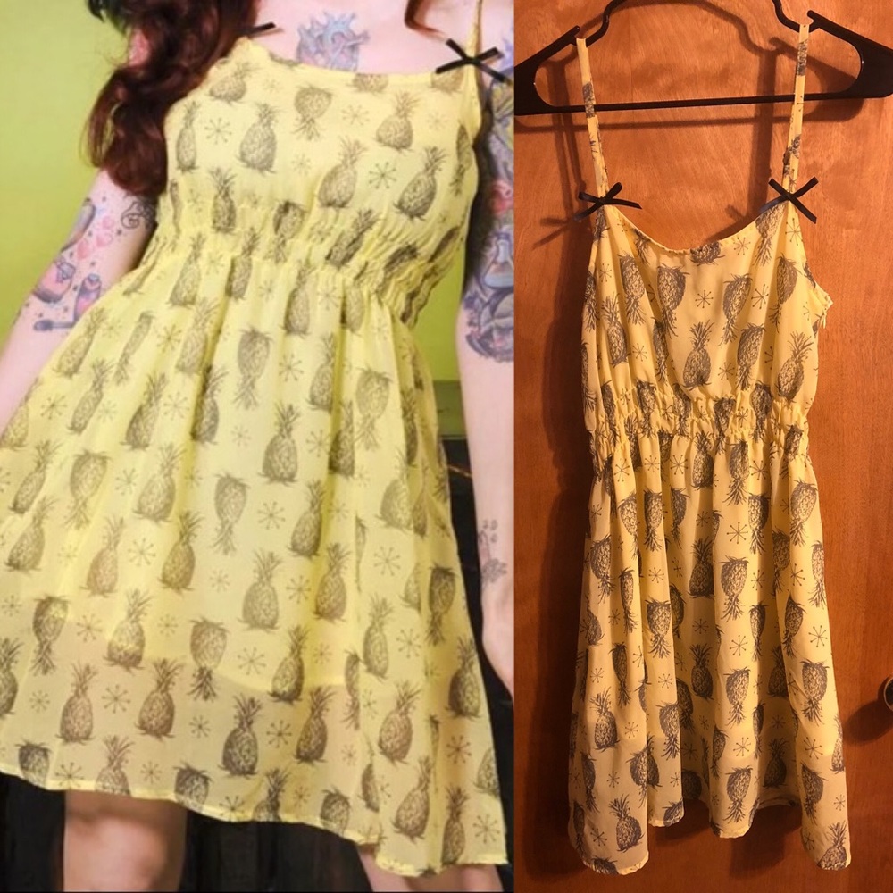 SOURPUSS “FINEAPPLE“ DRESS